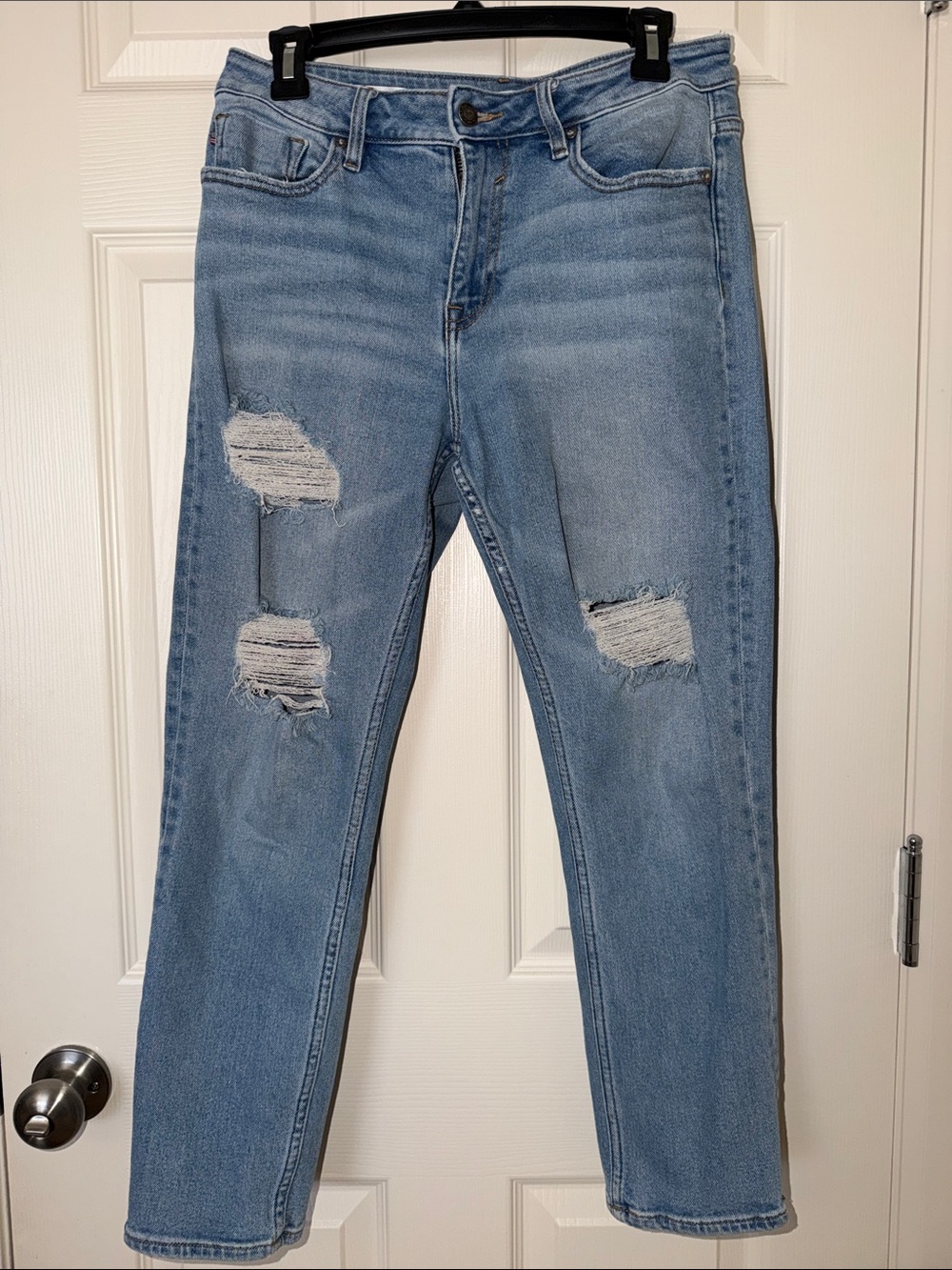 Vigoss Light Blue Straight-Leg Distressed Jeans